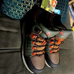 Ozark Trail Little & Big Boy's Hiker Boot, Size 5